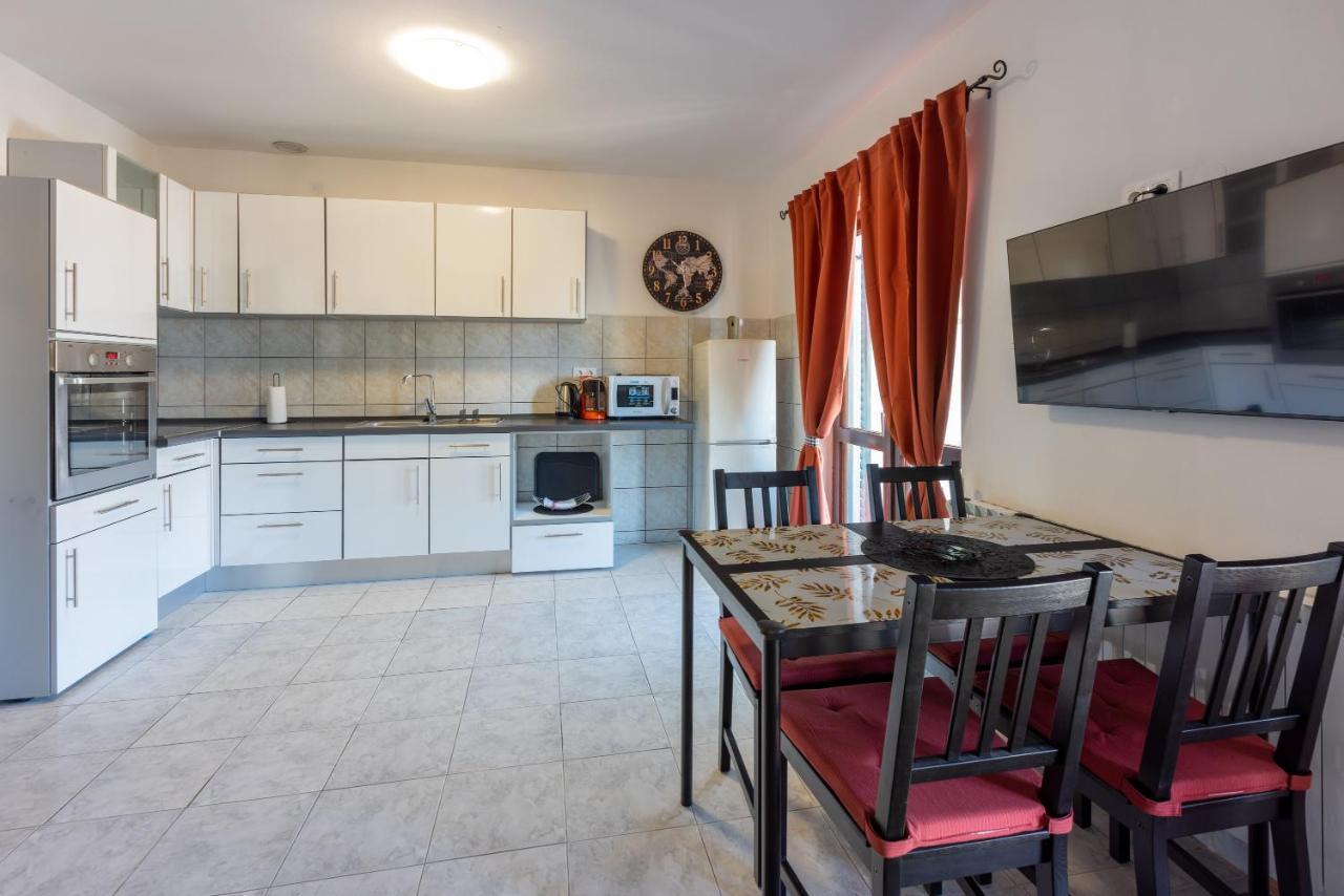 Opacak Apartment Selce